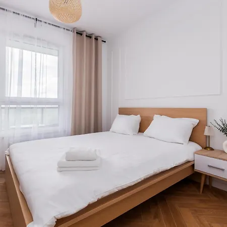 Nova Letnica #152 By Bookinghost *