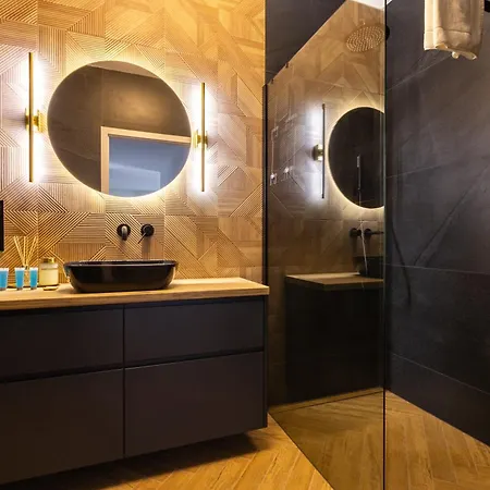 Nova Letnica #152 By Bookinghost グダニスク